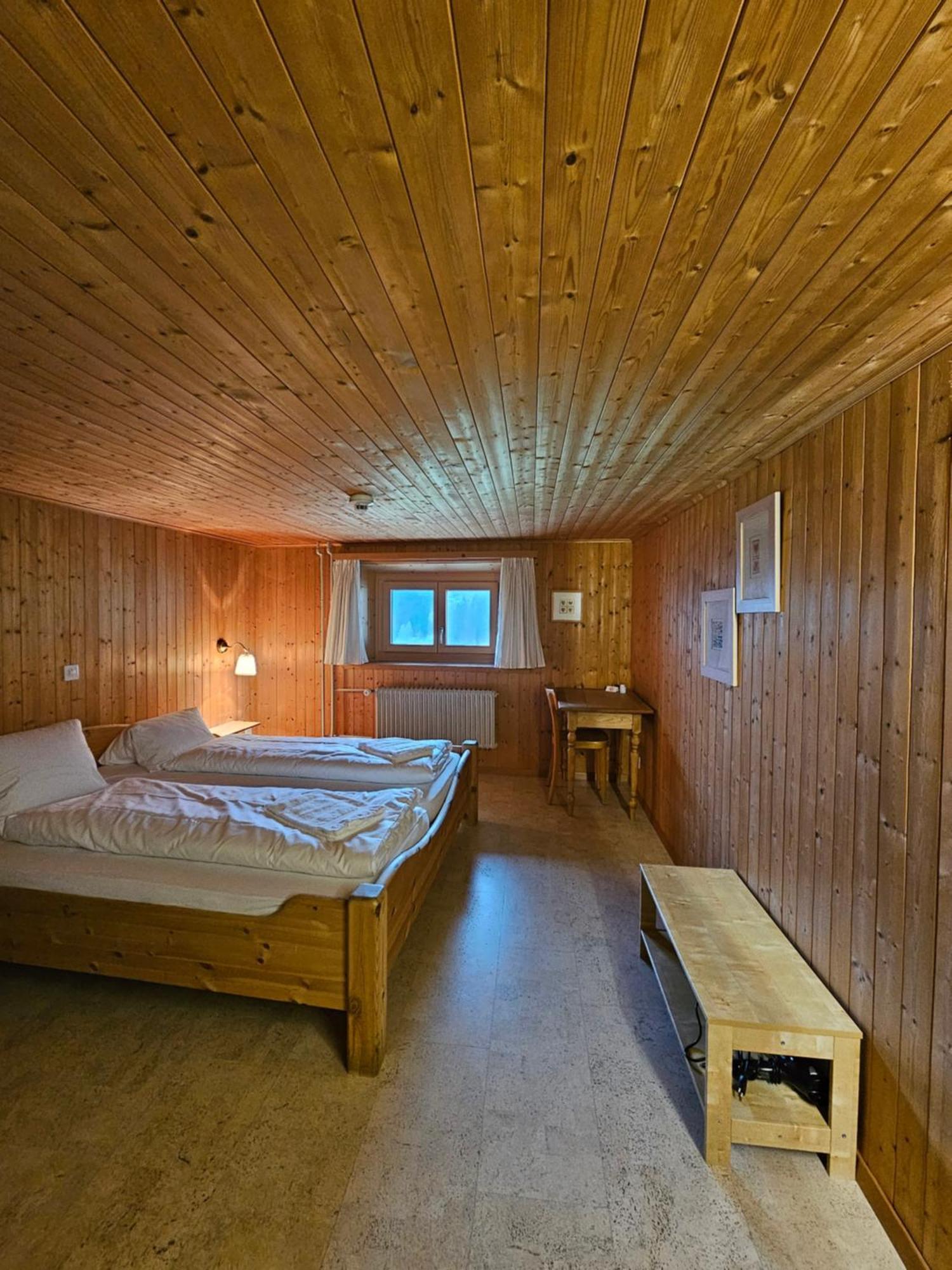 Gasthaus Roessli Versam Esterno foto