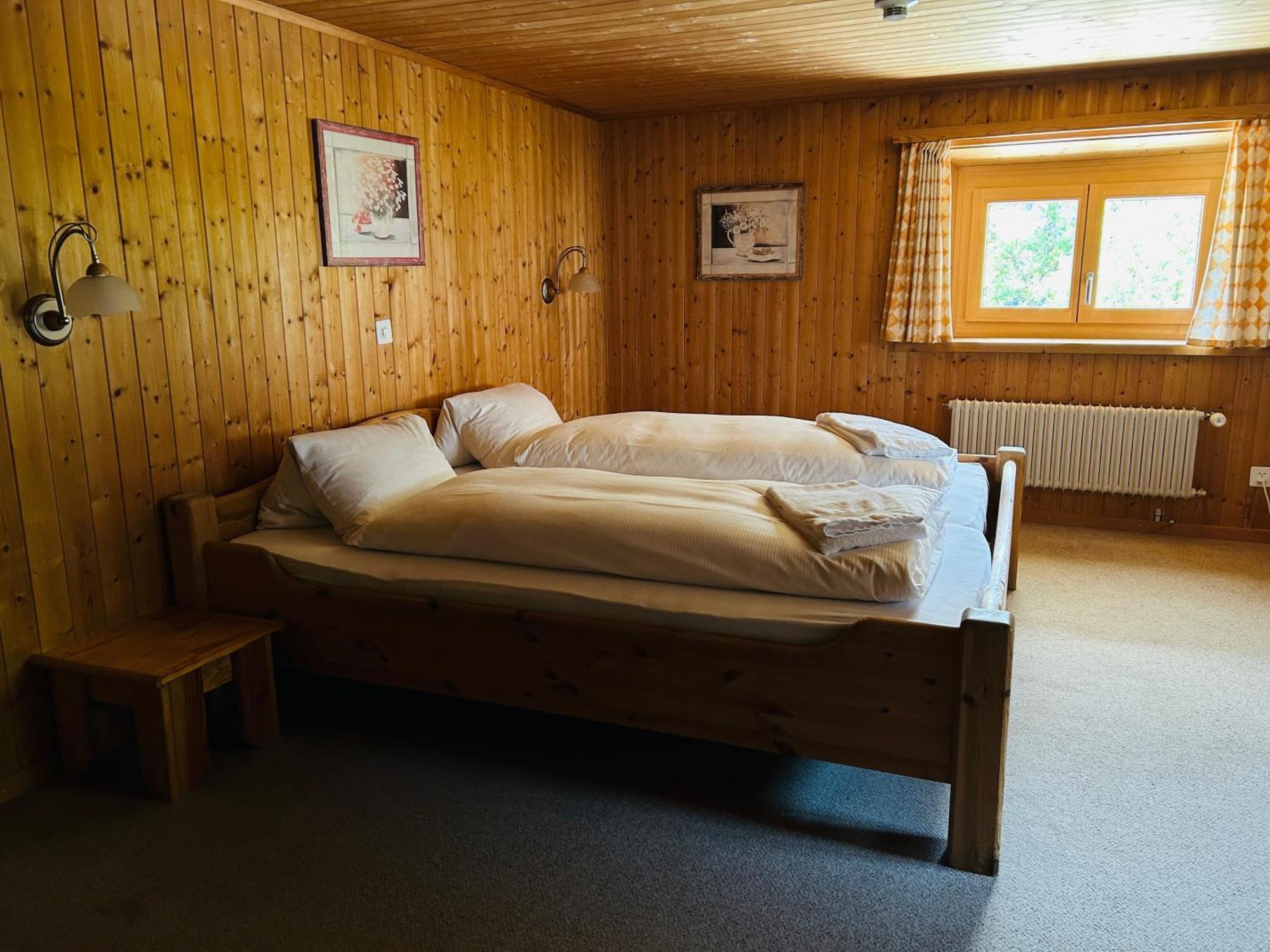 Gasthaus Roessli Versam Esterno foto