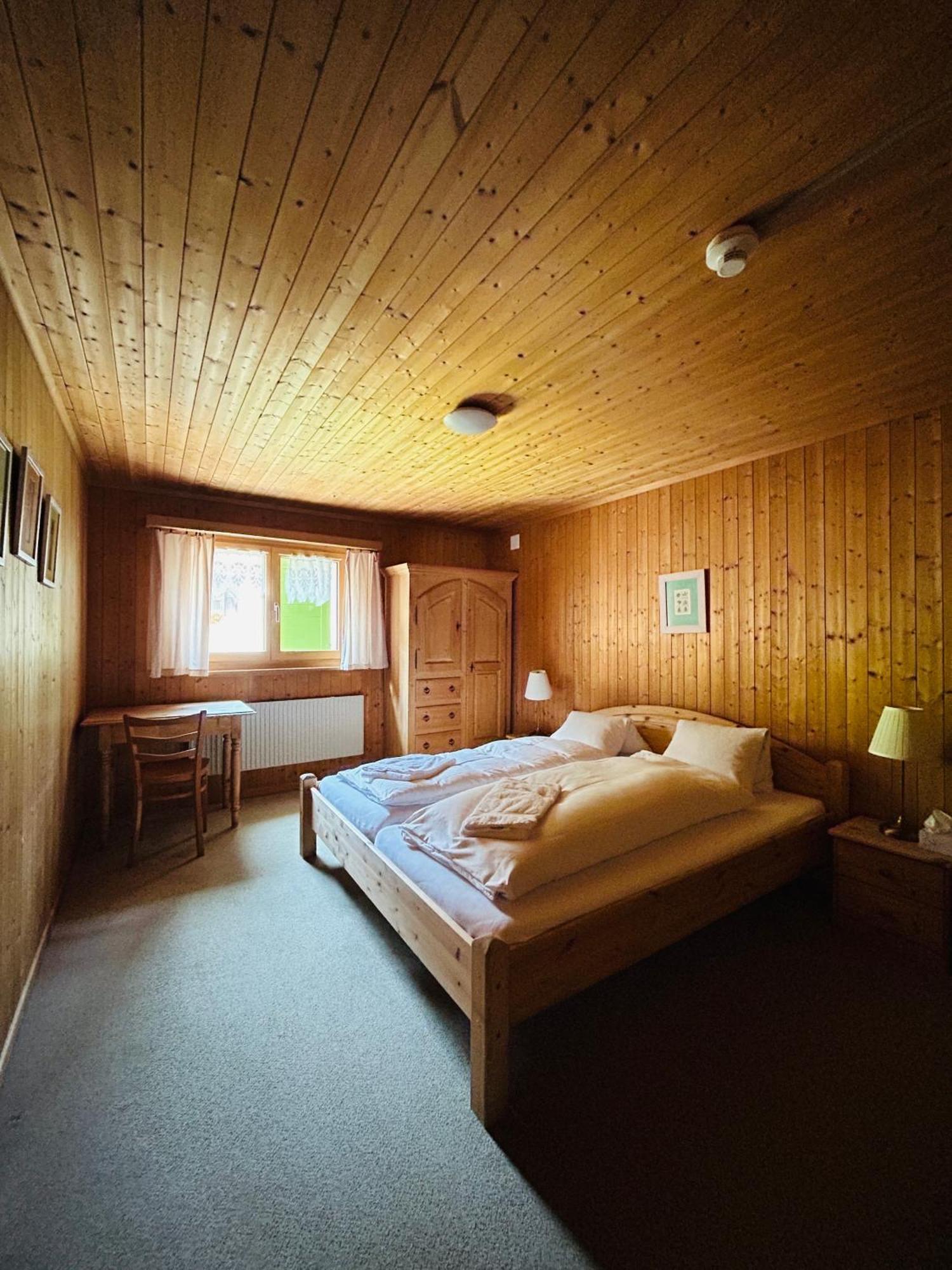 Gasthaus Roessli Versam Esterno foto
